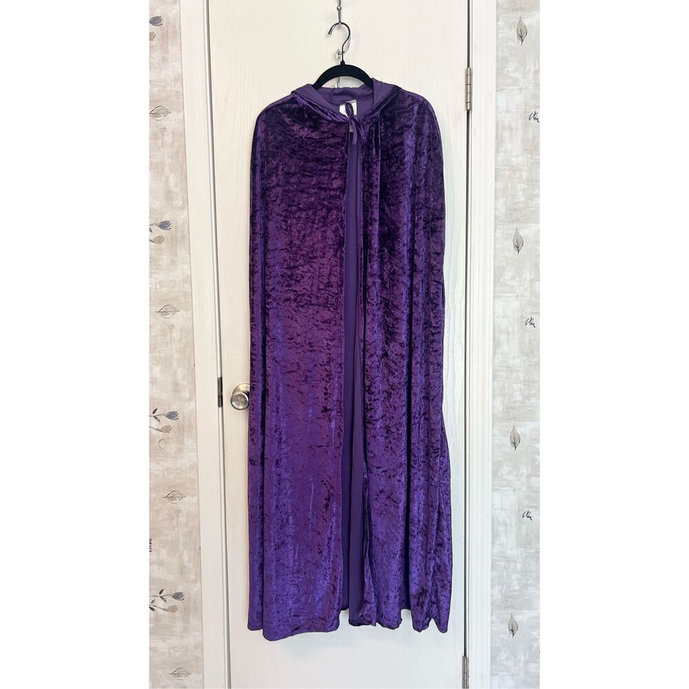Spirit Halloween Cape